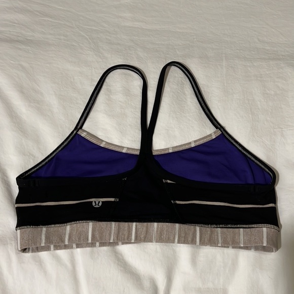Adidas sport leggings and Lululemon sports bra combo - Picture 7 of 11